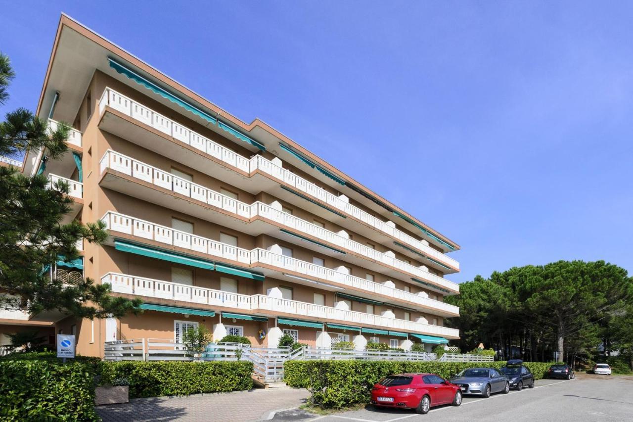 Apartments In Lignano 21600 Lignano Sabbiadoro Exteriör bild
